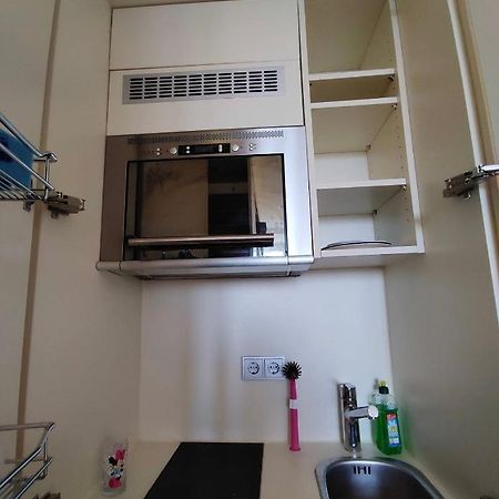 Sharing Studio Apartment With Me 뮌헨 외부 사진
