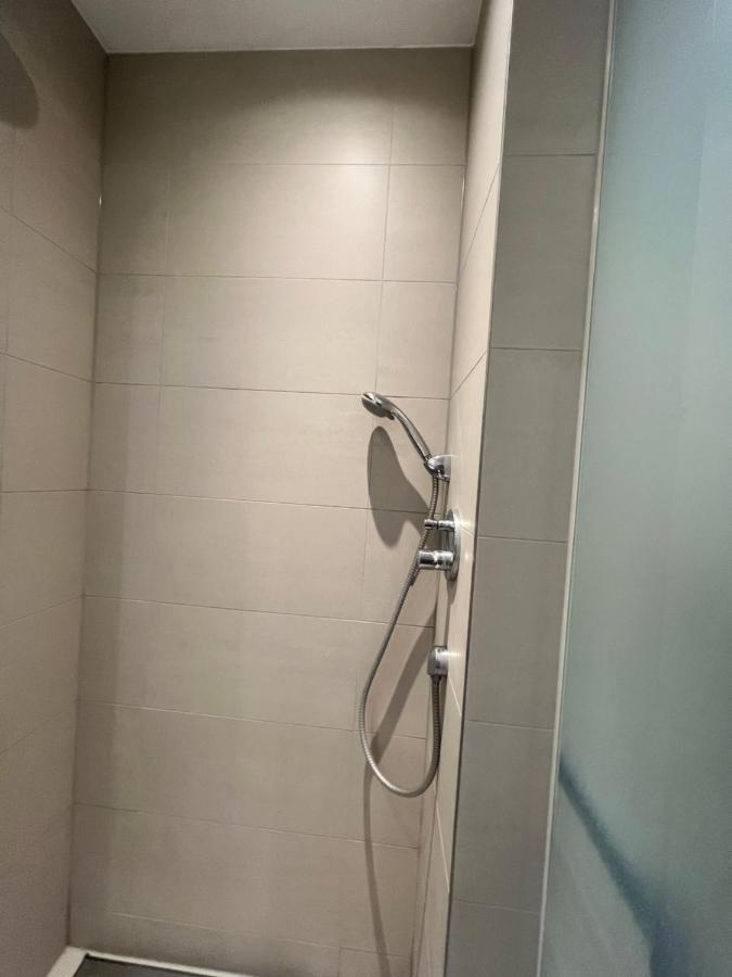 Sharing Studio Apartment With Me 뮌헨 외부 사진